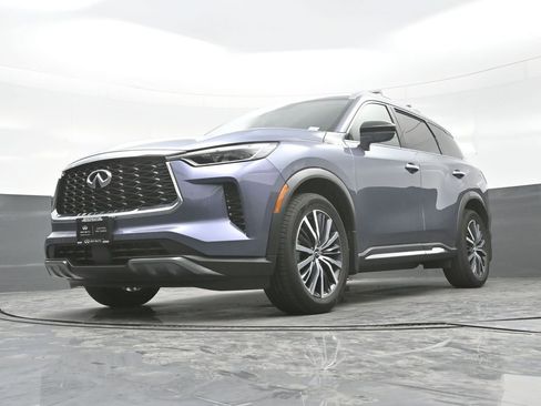 Certified 2025 INFINITI QX60 Sensory w/ Vision Package AWD/4WD image 32