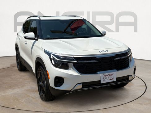 Used 2026 Kia Seltos EX w/ EX Sunroof Package FWD image 4