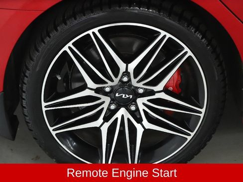 Used 2023 Kia Stinger GT2 AWD/4WD image 13