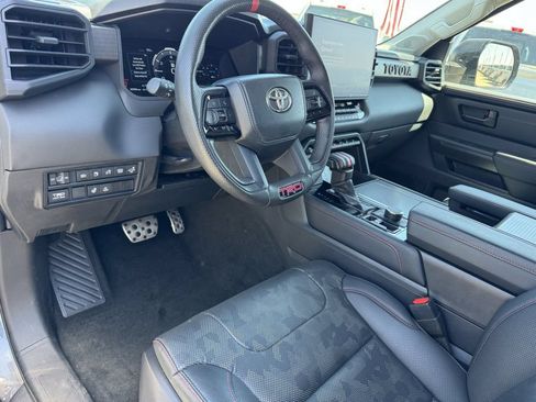 Used 2023 Toyota Sequoia TRD Pro AWD/4WD image 18