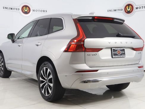 Used 2023 Volvo XC60 B5 Plus image 4