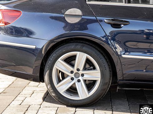 Used 2015 Volkswagen CC R-Line image 11