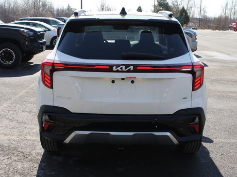 New 2026 Kia Seltos S image 5