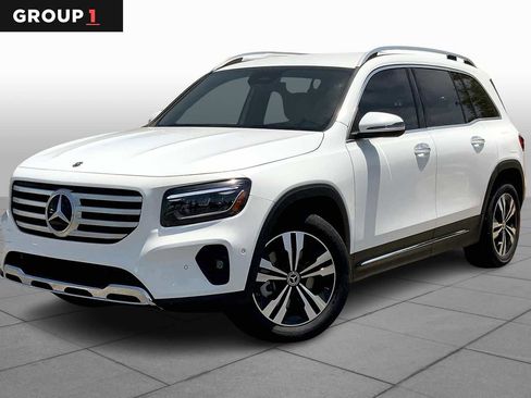 Used 2025 Mercedes-Benz GLB 250 image 1