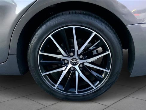 Used 2023 Toyota Camry SE w/ Convenience Package image 11