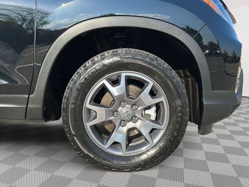 Used 2023 Honda Passport TrailSport image 12