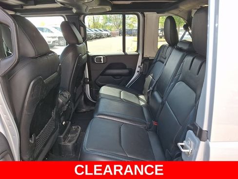 Used 2024 Jeep Wrangler High Altitude AWD/4WD image 10
