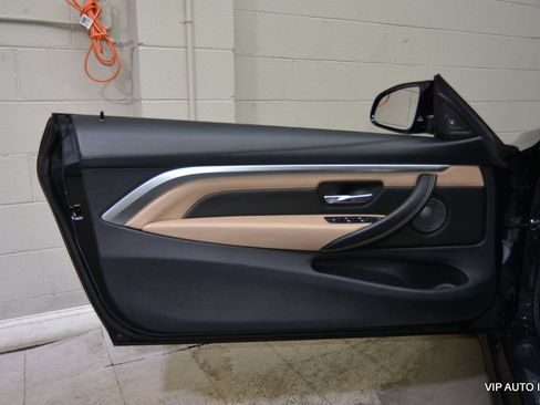 Used 2015 BMW M4 Convertible RWD image 19