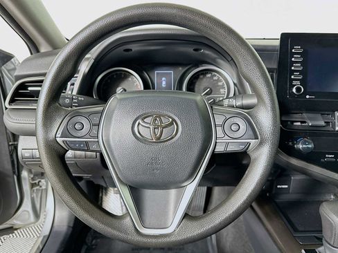 Used 2022 Toyota Camry LE image 11