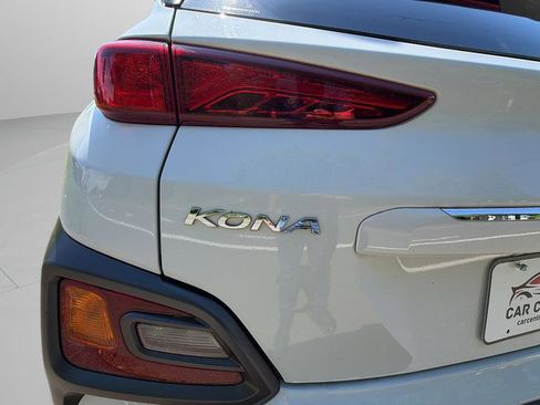 Used 2020 Hyundai Kona Limited AWD/4WD image 34