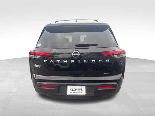 Certified 2025 Nissan Pathfinder SV AWD/4WD image 4