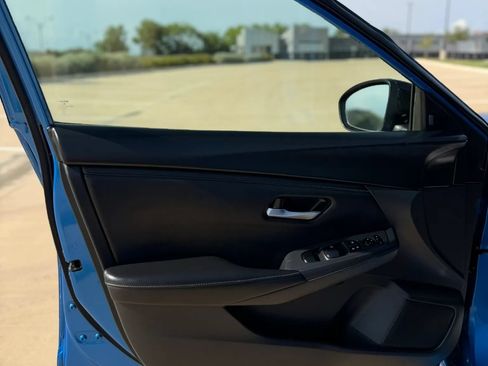 Used 2023 Nissan Sentra SV FWD image 30
