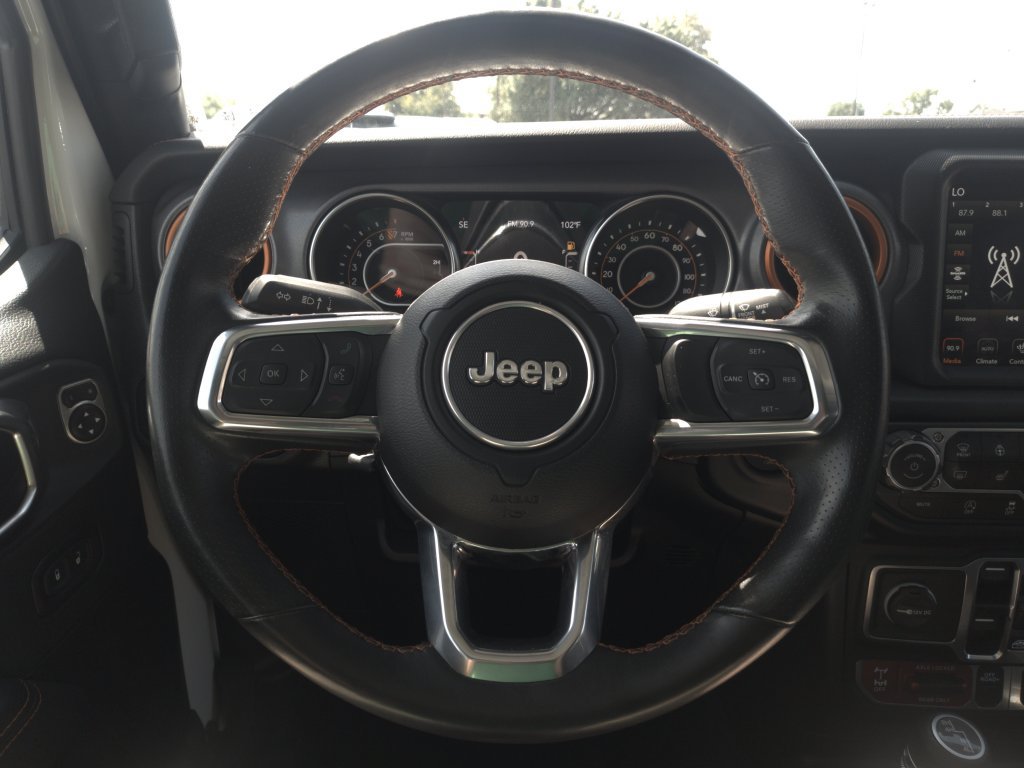 Used 2023 Jeep Gladiator Mojave w/ LED Lighting Group AWD/4WD image 17
