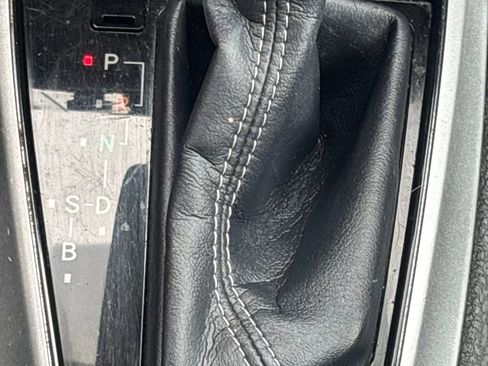 Used 2017 Toyota Corolla LE image 13