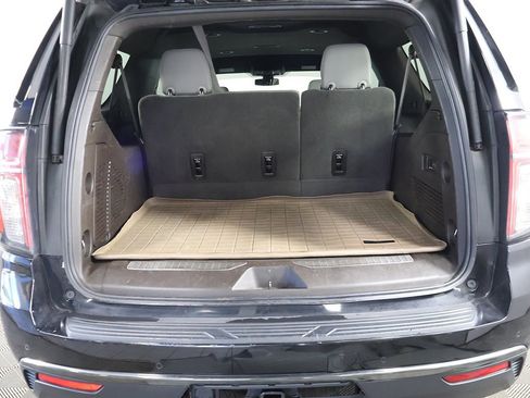 Used 2021 Chevrolet Suburban Z71 w/ Z71 Off-Road Package image 23