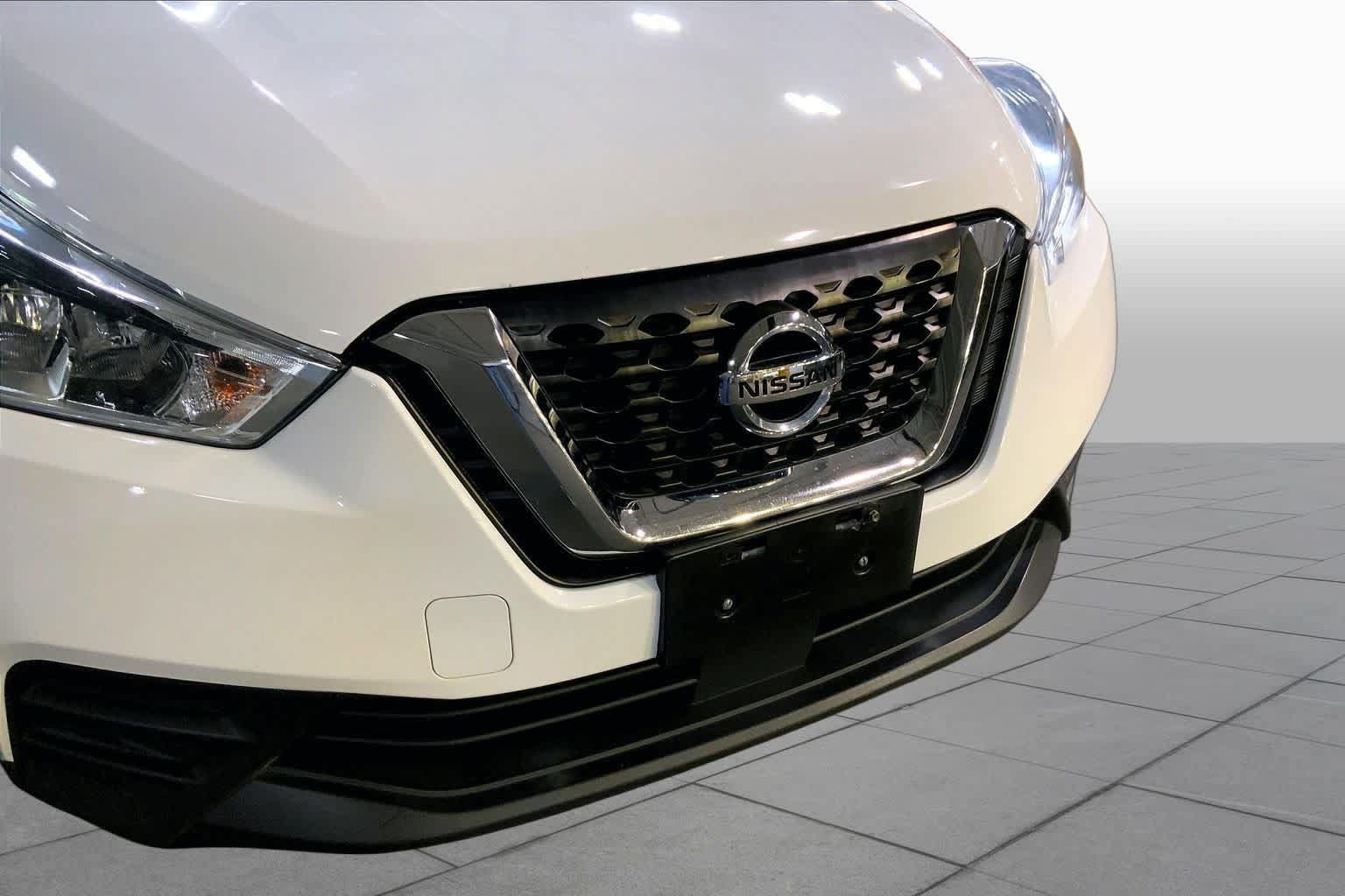 Used 2020 Nissan Kicks S FWD image 30