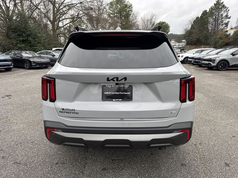 Certified 2025 Kia Sorento SX image 6