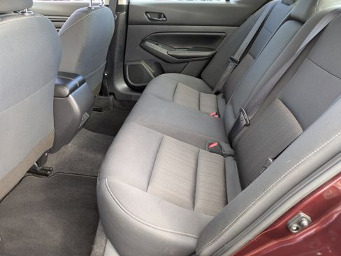 Used 2024 Nissan Altima 2.5 SV image 14