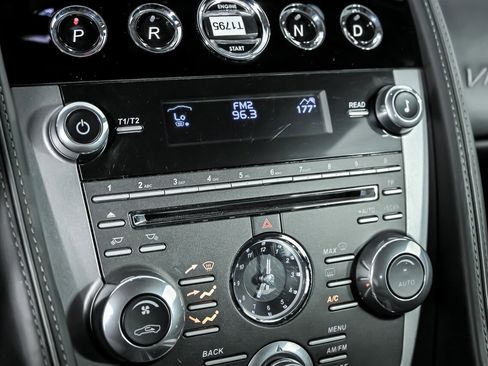 Used 2012 Aston Martin Virage Volante image 36