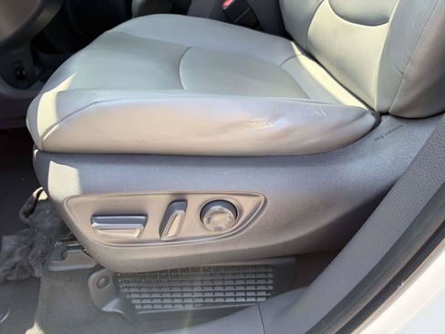 Used 2021 Toyota Sienna XLE FWD image 15