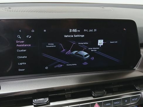 Used 2025 Kia Telluride S FWD image 27