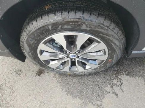 Used 2025 Subaru Outback Limited image 23