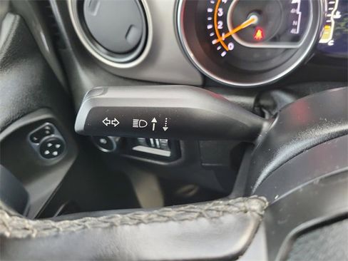 Used 2020 Jeep Wrangler Unlimited Willys image 14