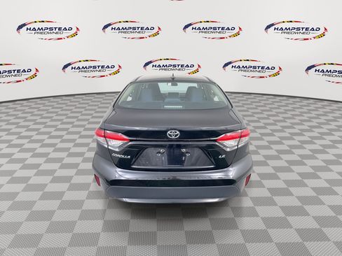 Used 2020 Toyota Corolla LE FWD image 7