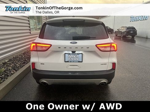 Used 2022 Ford Escape SE image 5