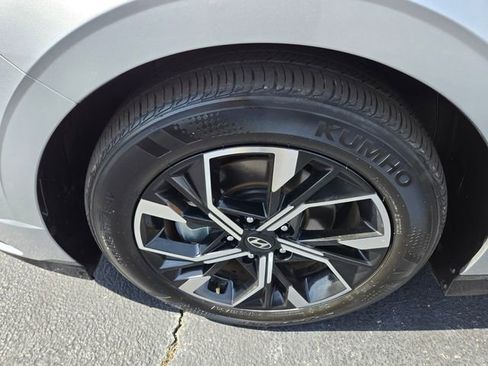 Used 2025 Hyundai Sonata SEL FWD image 23