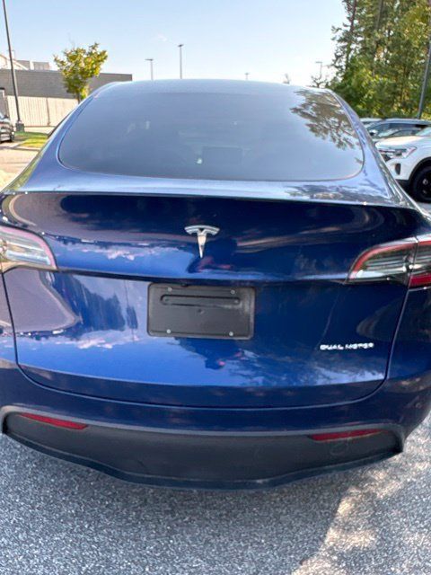 Used 2024 Tesla Model Y Long Range AWD/4WD image 10
