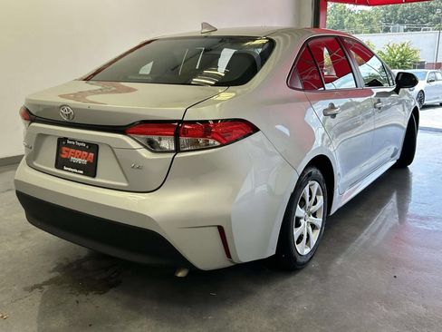 Used 2025 Toyota Corolla LE FWD image 3
