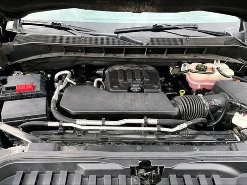 Used 2023 Chevrolet Silverado 1500 Custom AWD/4WD image 31