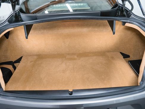 Used 2017 Aston Martin Vanquish Coupe image 47