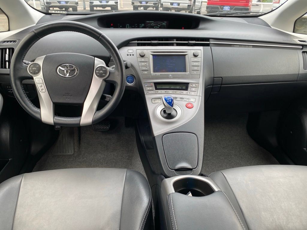 Used 2012 Toyota Prius Five FWD image 4