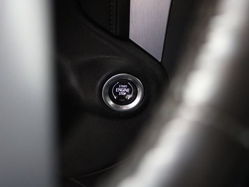 Used 2019 GMC Sierra 1500 SLT w/ LPO, GMC Protection Package image 32