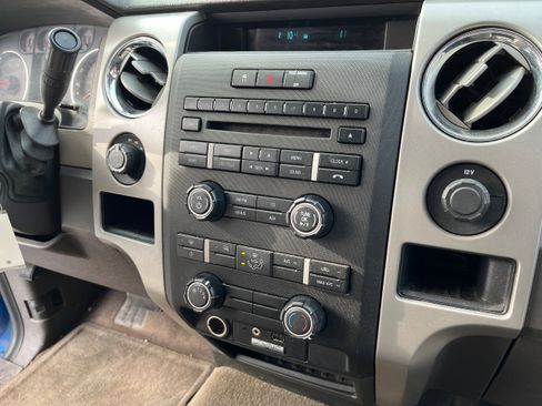 Used 2010 Ford F150 XLT image 19