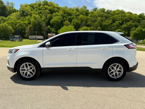 Used 2024 Ford Edge SEL w/ Convenience Package AWD/4WD image 8
