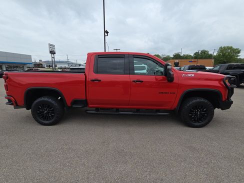 Used 2022 Chevrolet Silverado 3500 LTZ w/ LTZ Plus Package AWD/4WD image 11