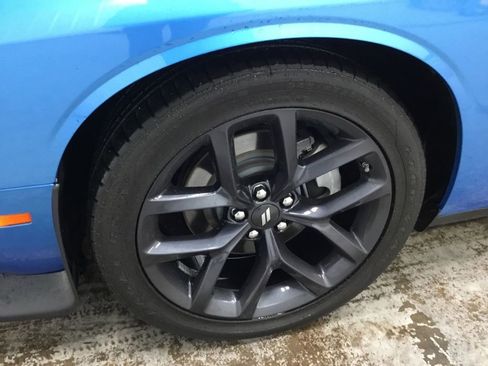 Used 2023 Dodge Challenger R/T w/ Blacktop Package image 4