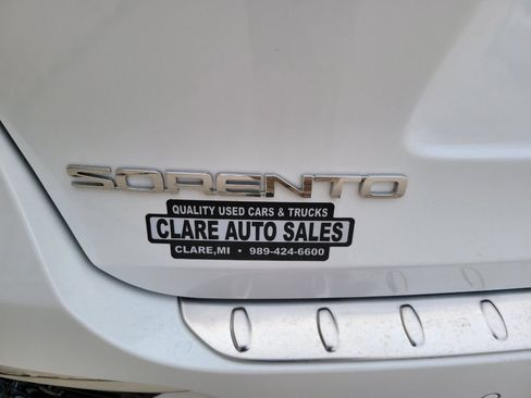 Used 2019 Kia Sorento AWD image 8