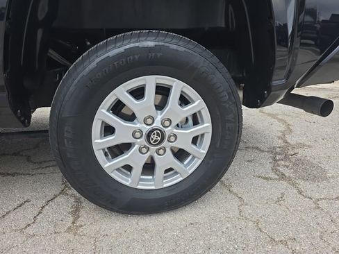 Used 2025 Toyota Tacoma SR5 image 32