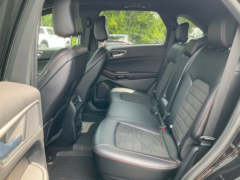 Certified 2024 Ford Edge ST-Line AWD/4WD image 14