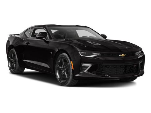 Used 2017 Chevrolet Camaro SS RWD image 9