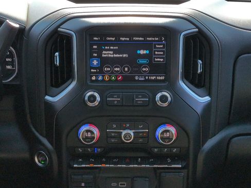 Used 2021 GMC Sierra 1500 AT4 w/ AT4 Premium Package AWD/4WD image 16