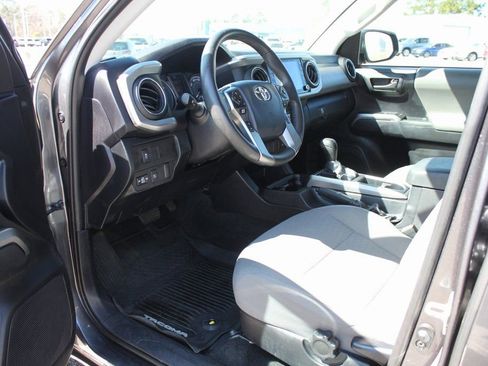 Used 2020 Toyota Tacoma SR5 image 13