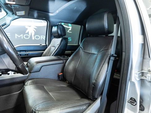 Used 2016 Ford F450 Lariat w/ Lariat Ultimate Package AWD/4WD image 11
