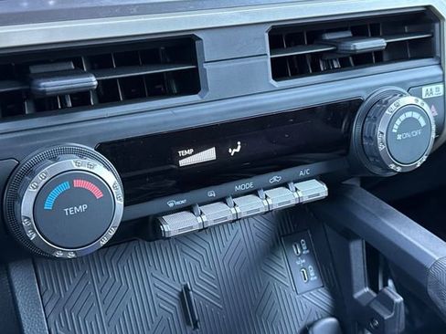 Used 2025 Toyota Tacoma SR5 image 28