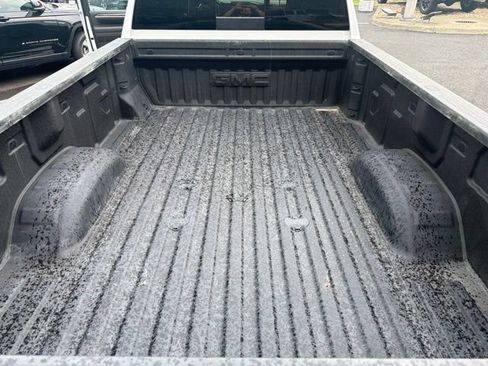 Used 2025 GMC Sierra 3500 SLT w/ SLT Premium Package AWD/4WD image 11