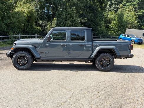 New 2026 Jeep Gladiator Sport AWD/4WD image 6